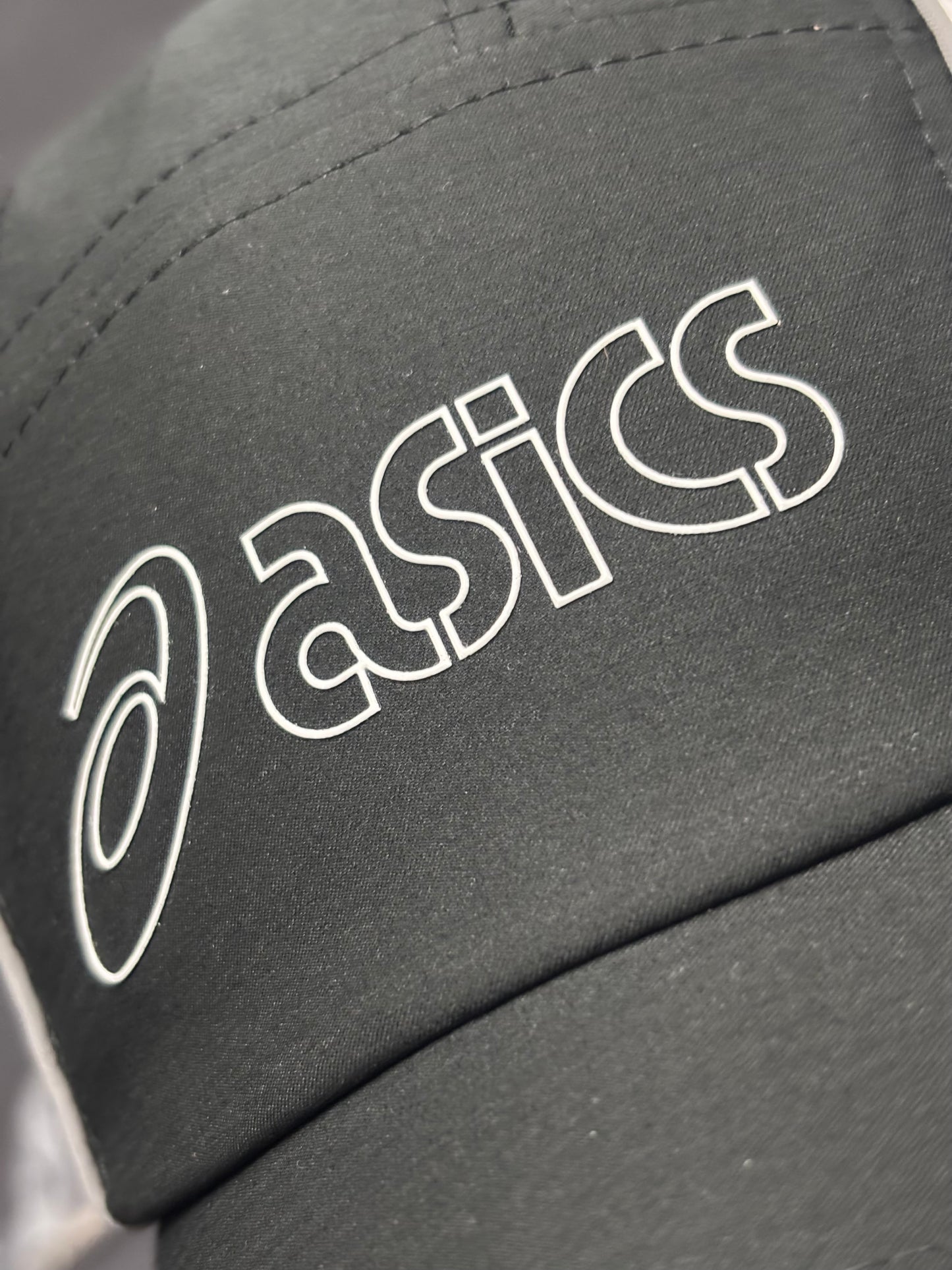 ASICS 5 panel cap